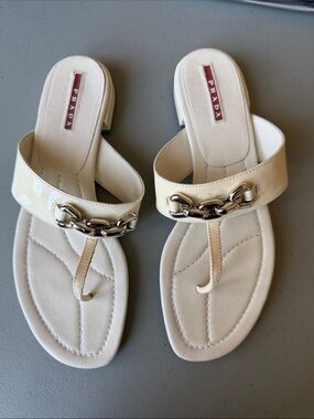 PRADA Vintage White Patton Leather Thong Sandals w/ Silver Metal Chain EU 39